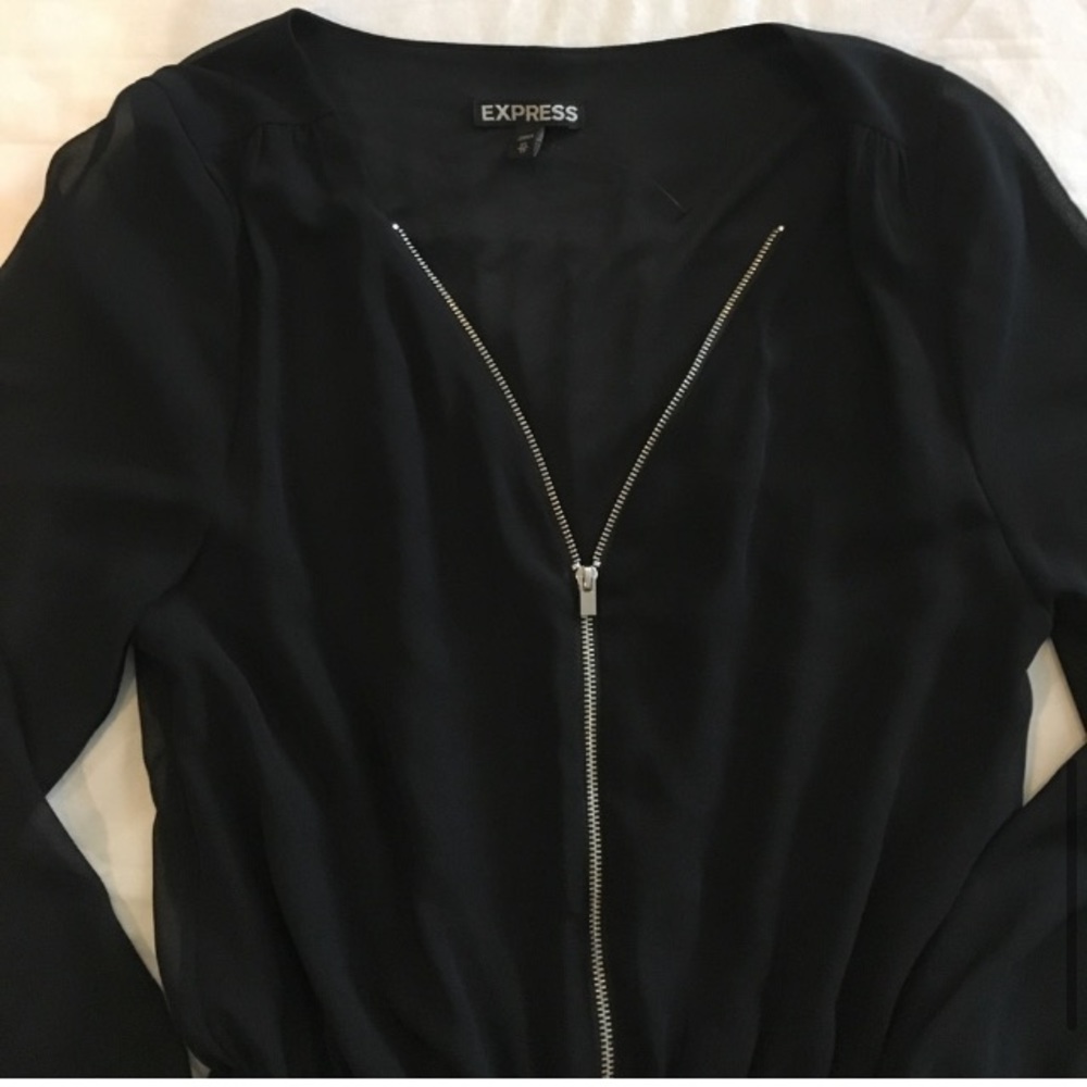 Express Romper - Picture 5 of 8